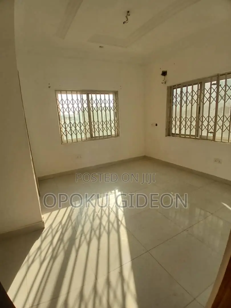 2bdrm Apartment in Pobiman, Amasaman for rent