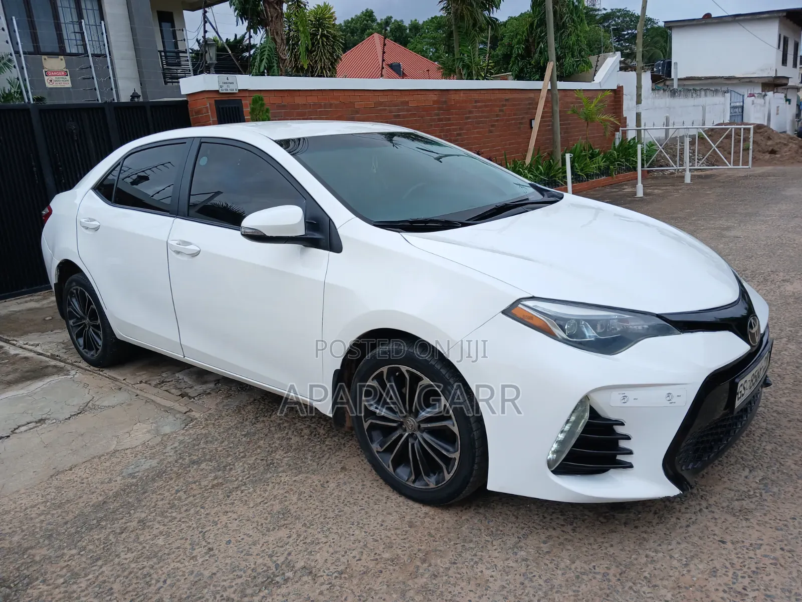 Toyota Corolla 2017 White
