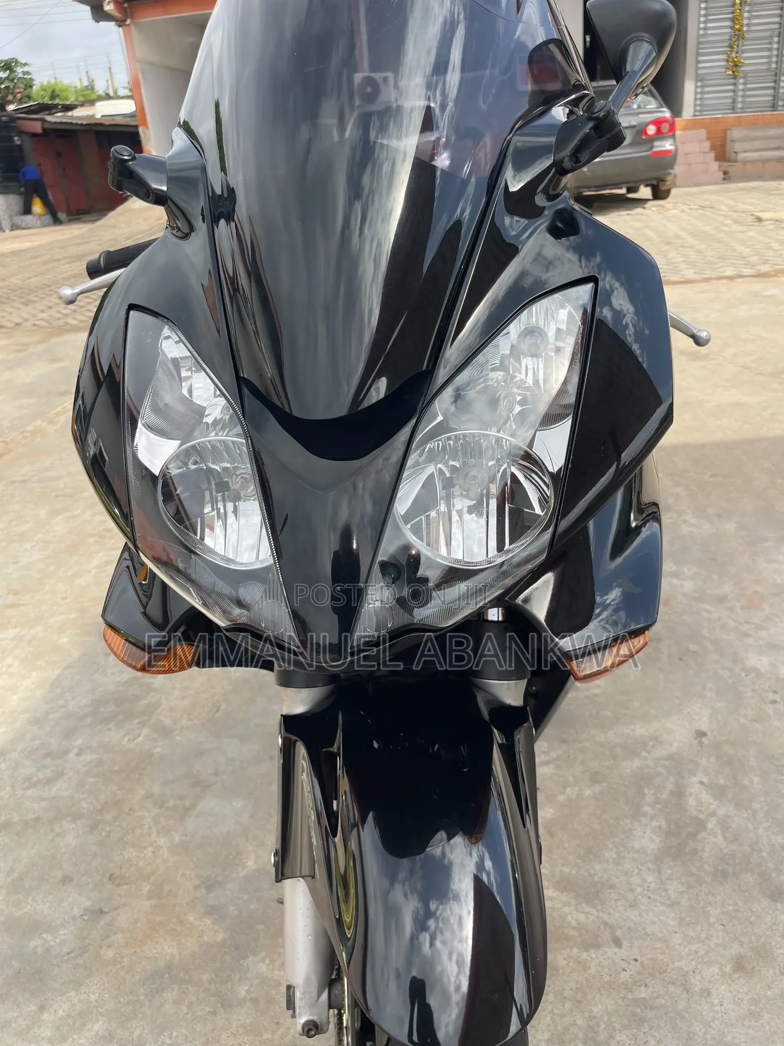 Honda VF 2017 Black