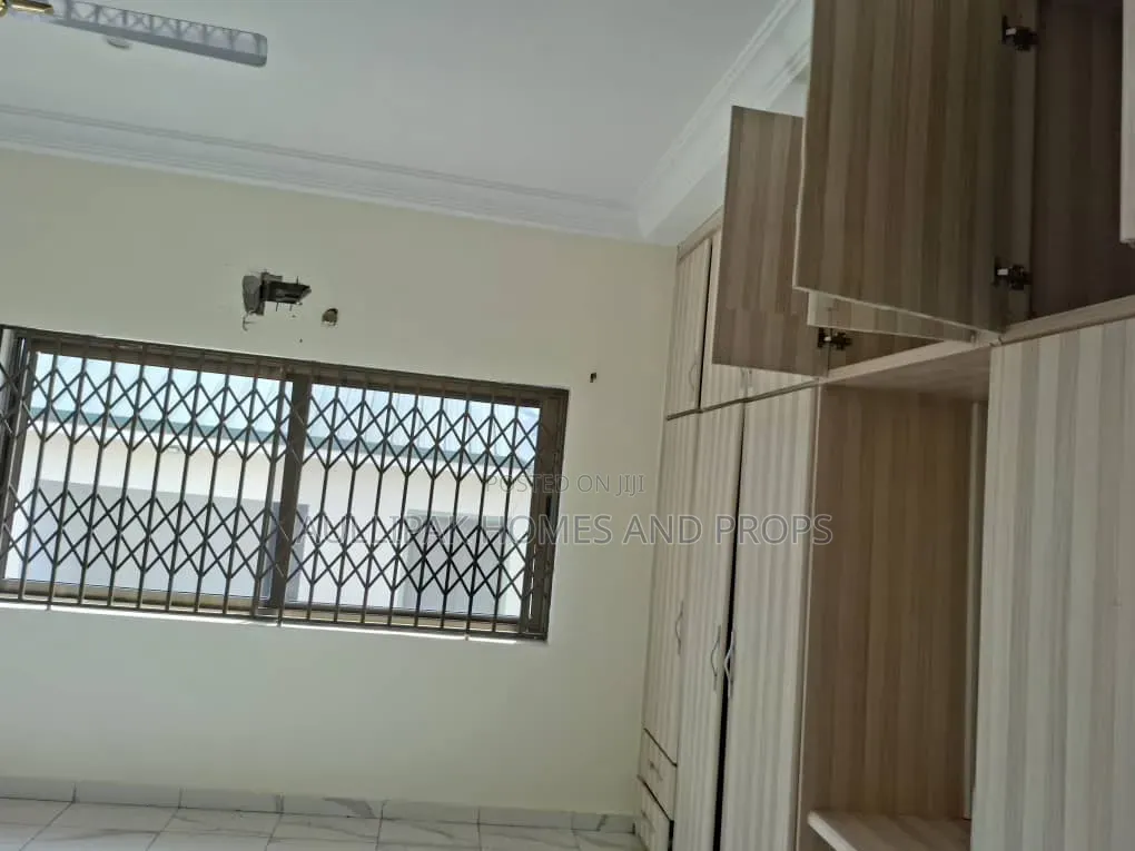 3bdrm House in Lakeside for rent