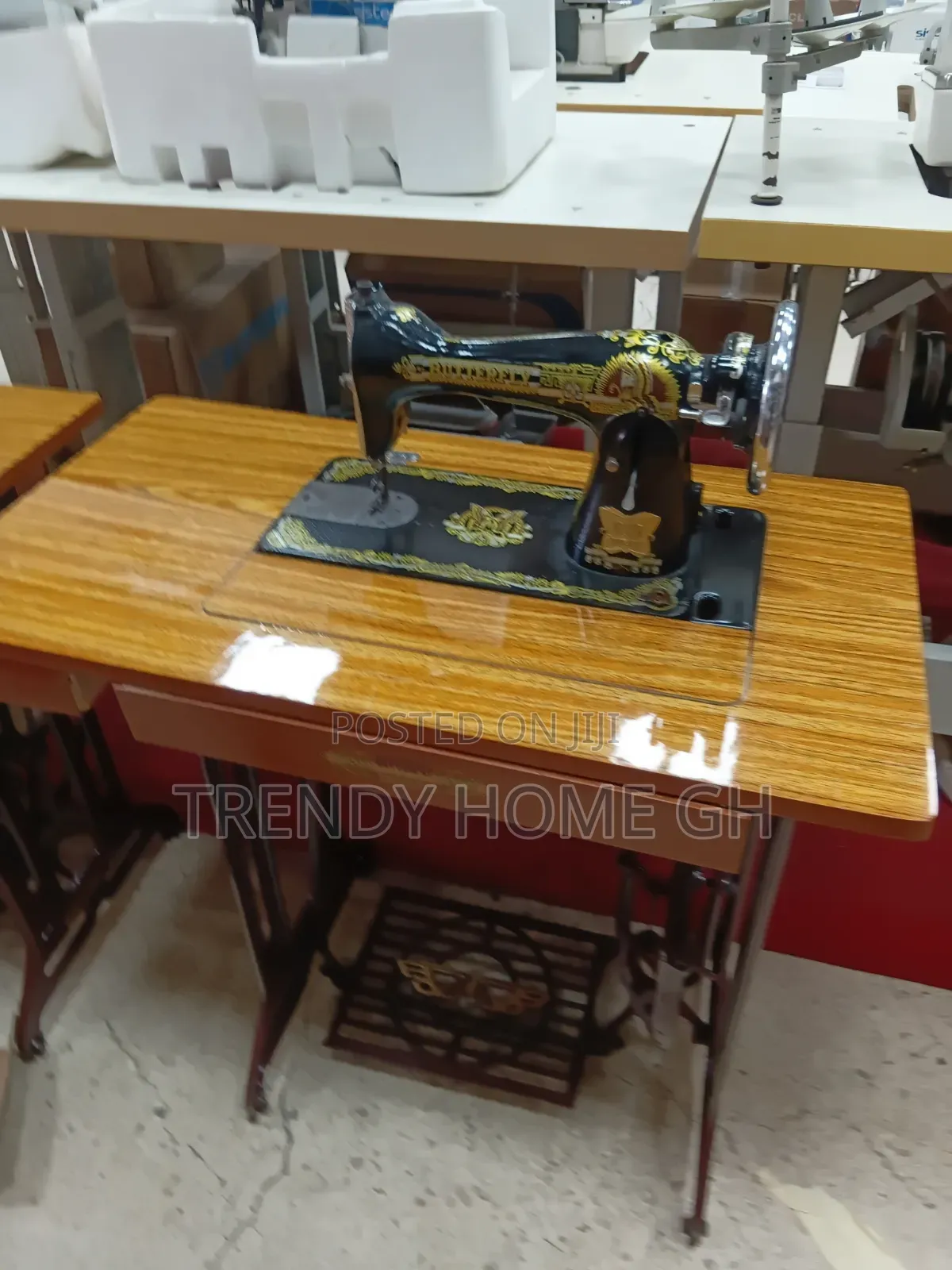 Butterfly Sewing Machine Stand (Leg Pedal Base)