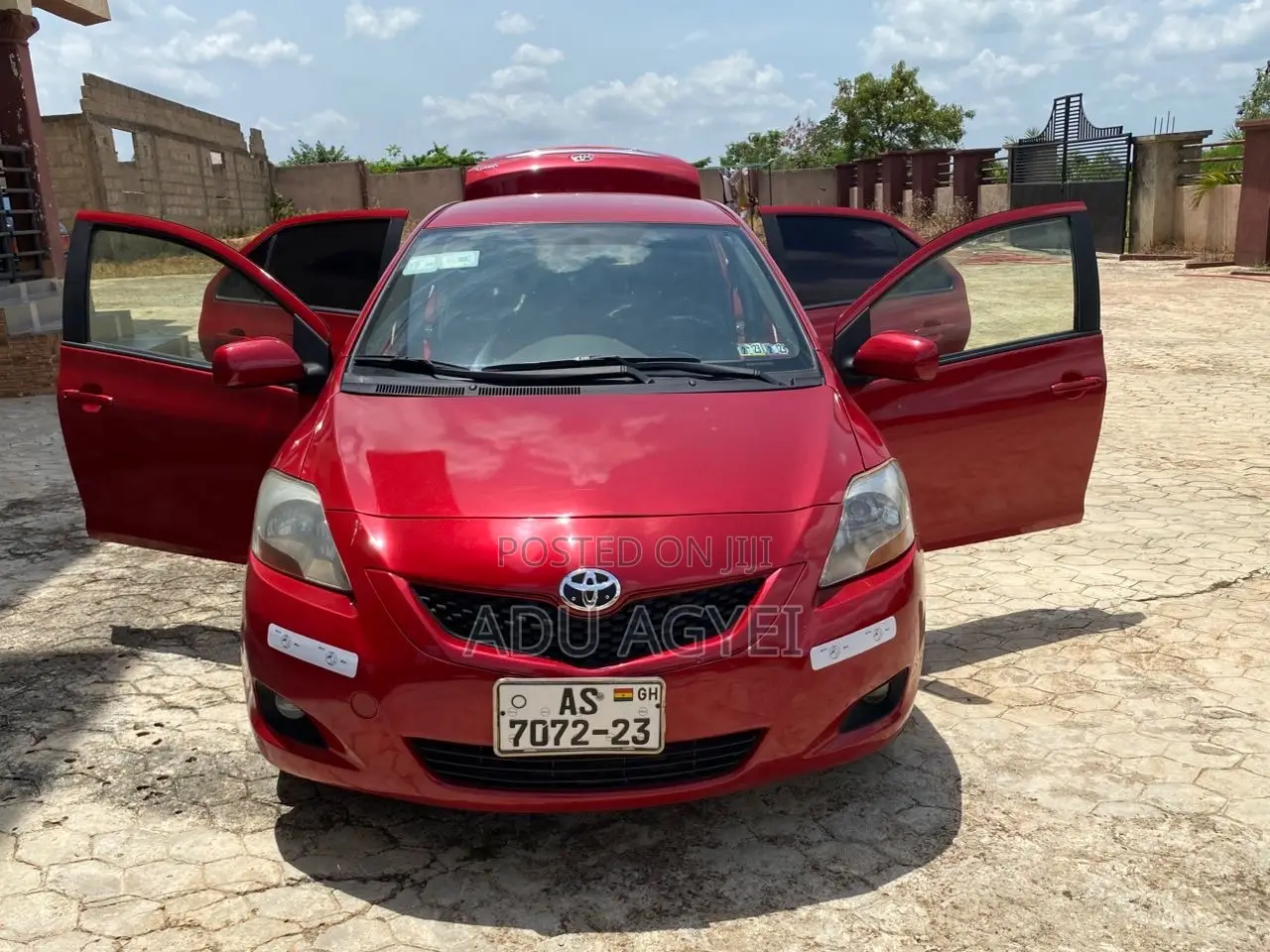 Toyota Yaris 2012 Red