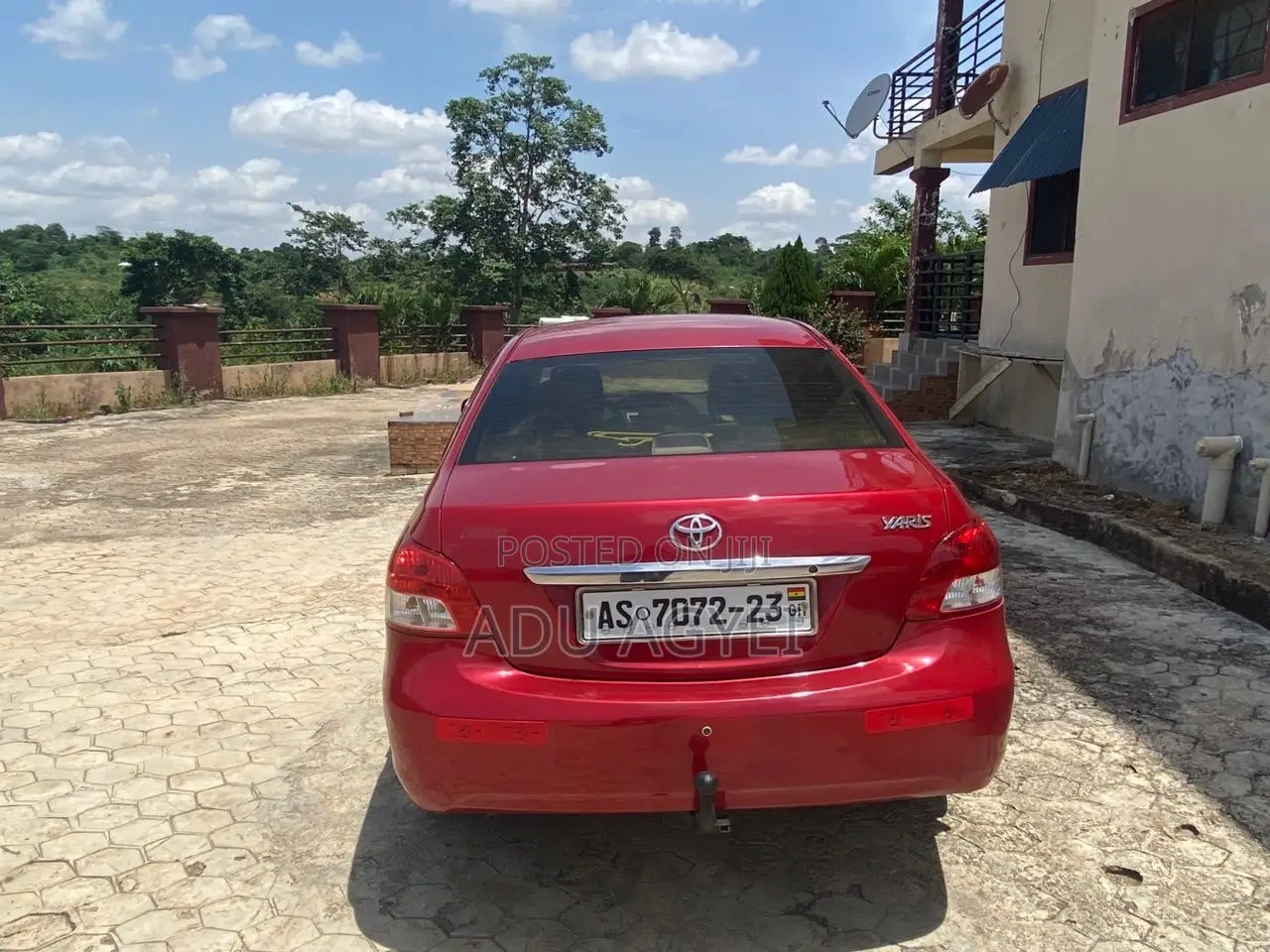Toyota Yaris 2012 Red