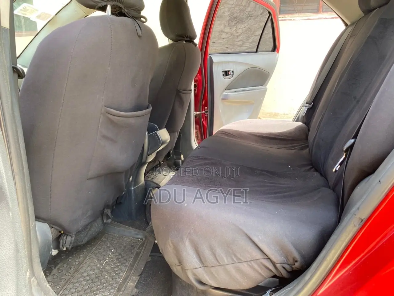 Toyota Yaris 2012 Red