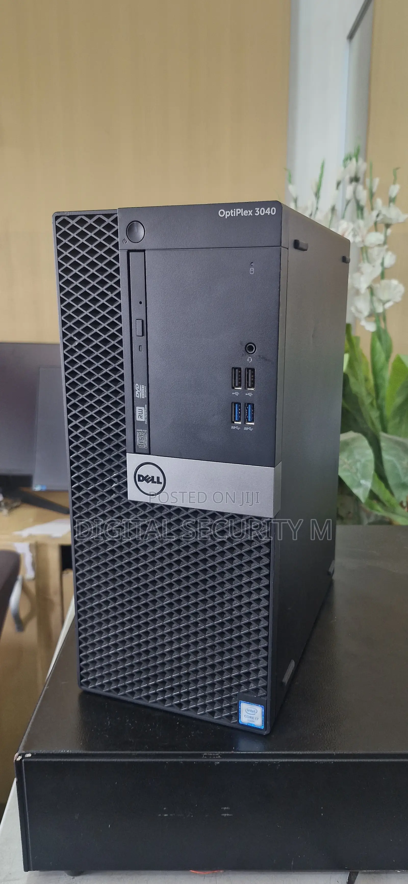 Desktop Computer Dell Optiplex 3040 8GB Intel Core i7 HDD 700GB