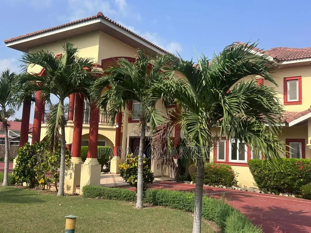 5bdrm House in East Legon for sale