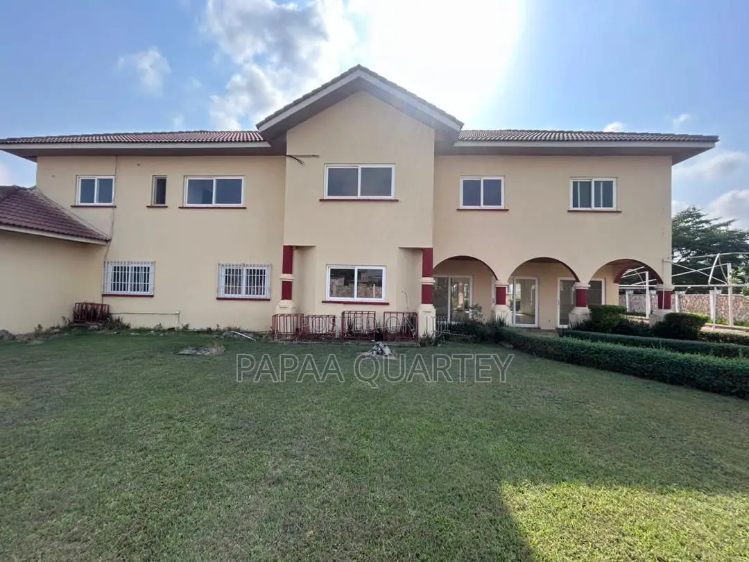 5bdrm House in East Legon for sale