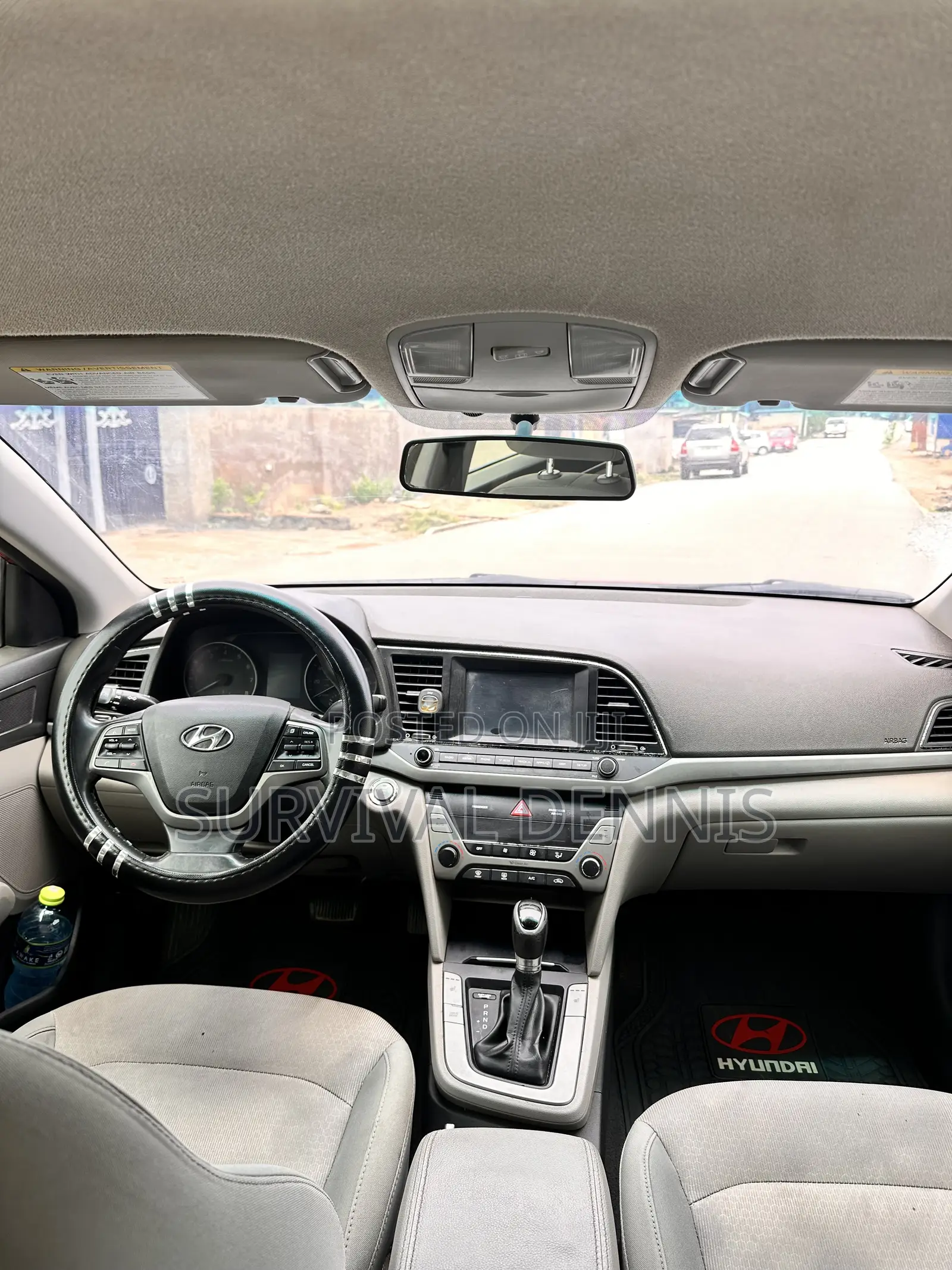 Hyundai Elantra 2017 Red