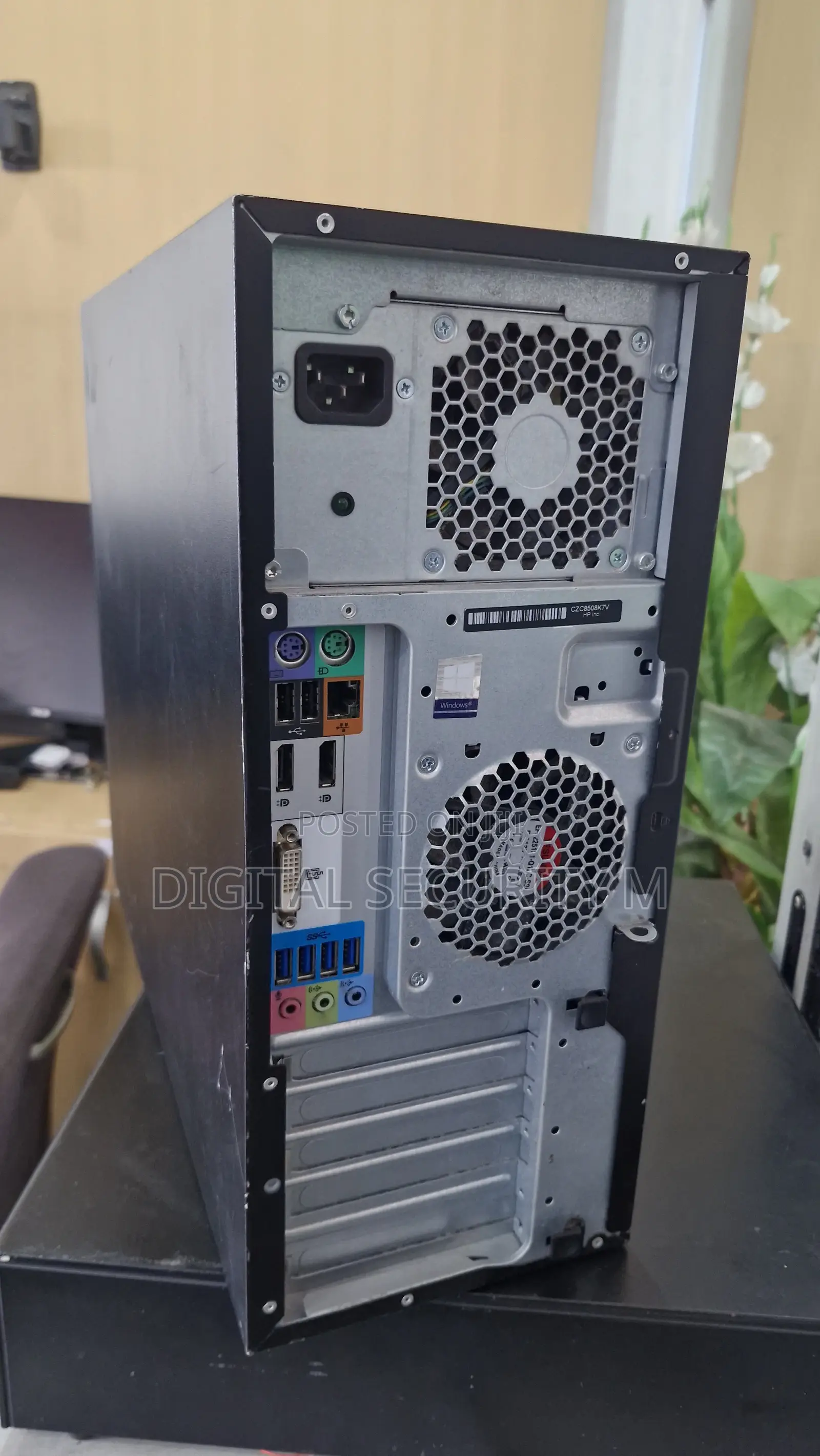 Desktop Computer HP Z240 16GB Intel Core i5 HDD 1T