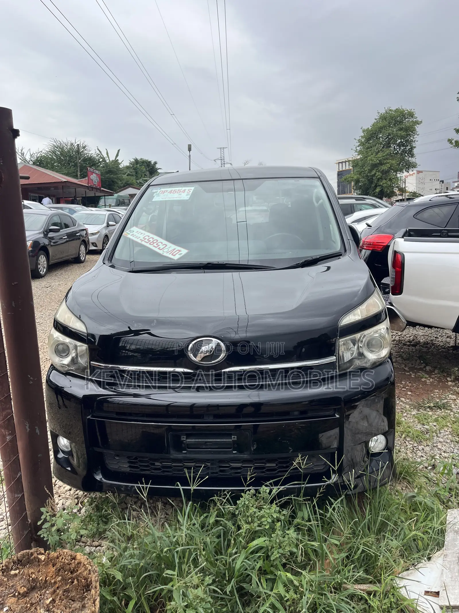 Toyota Voxy 2012 Black