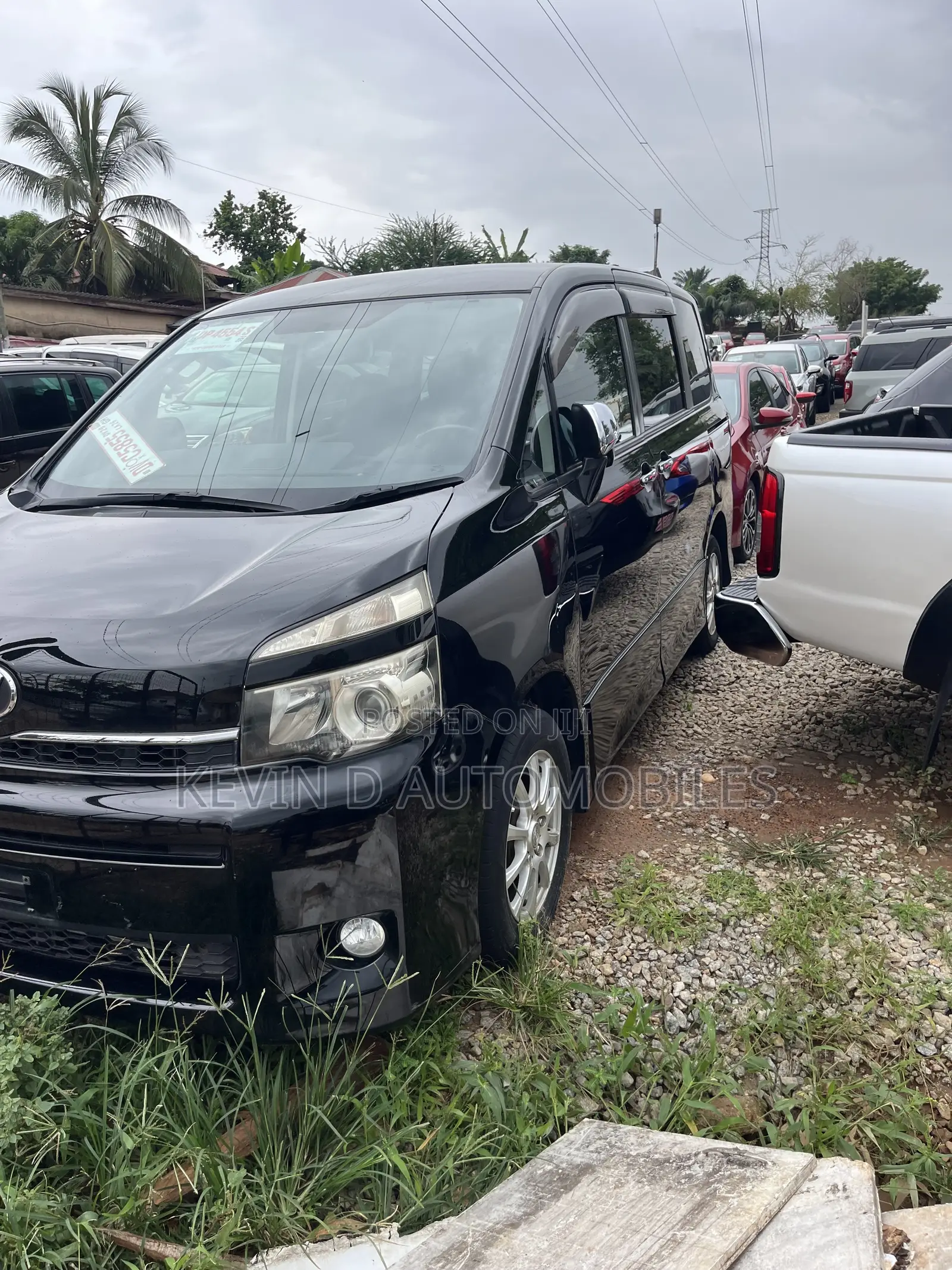 Toyota Voxy 2012 Black