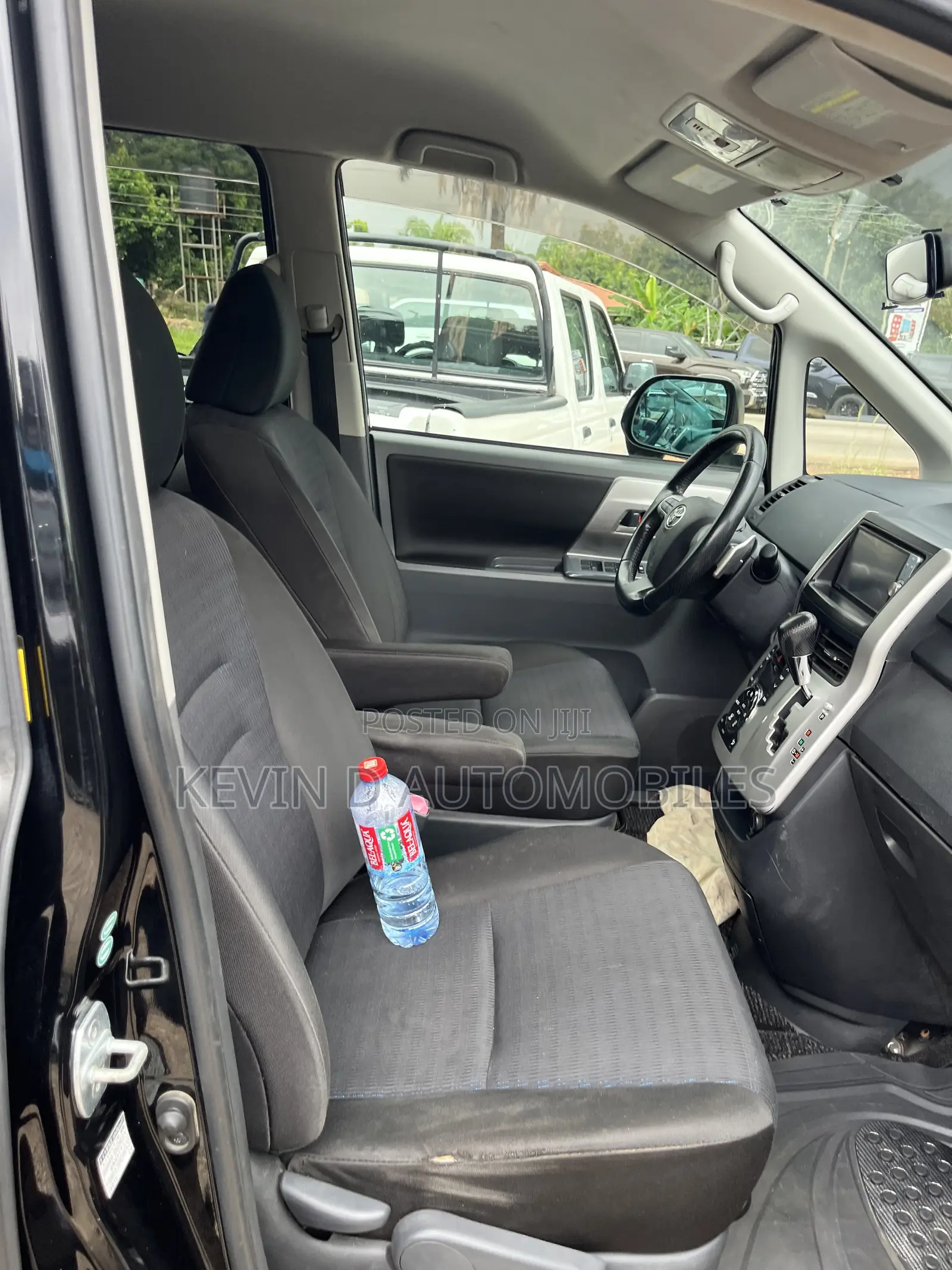 Toyota Voxy 2012 Black