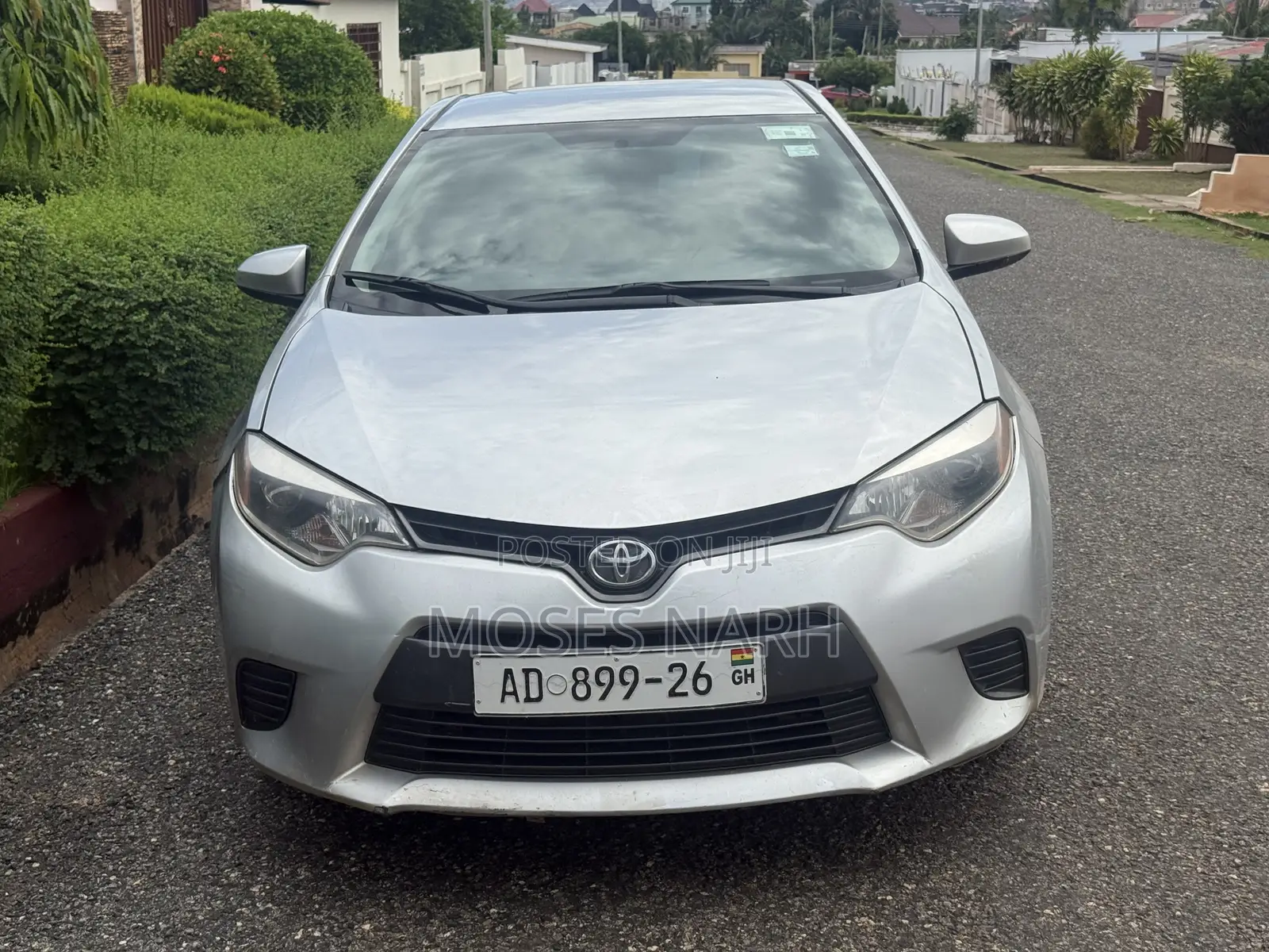 Toyota Corolla LE Premium 4dr Sedan (1.8L 4cyl CVT) 2016 Silver