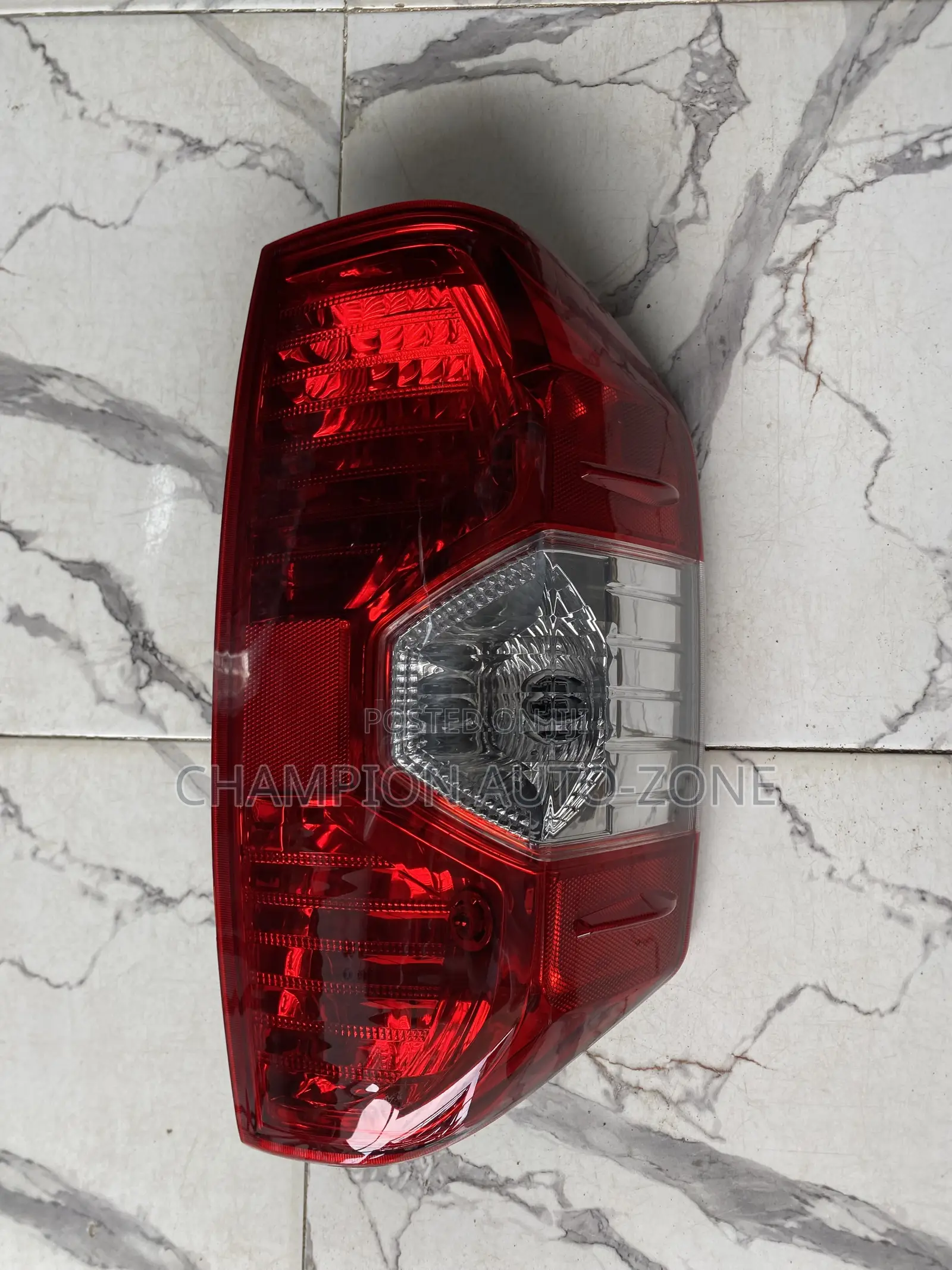 Tundra 2014-2015-2016-2017-2018-2019-2020-2021 Tail Light Pair