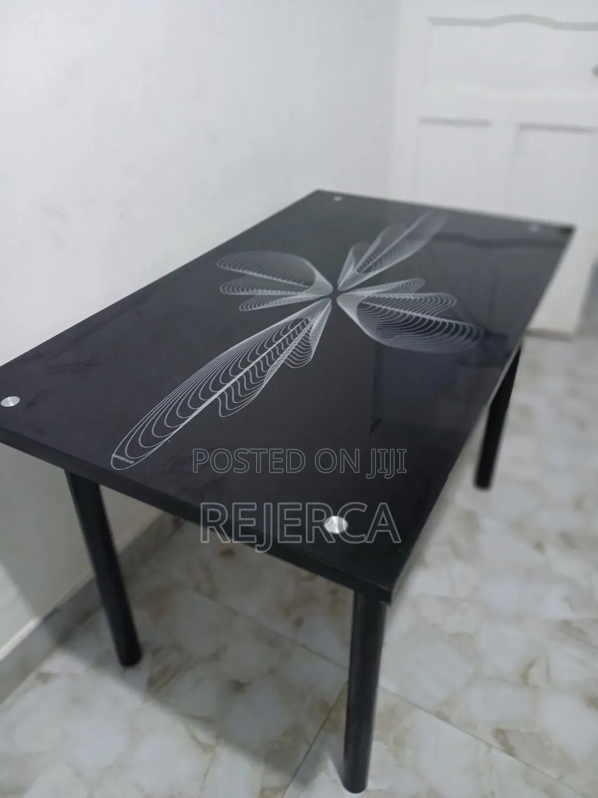 Aaffordable Dinning Table
