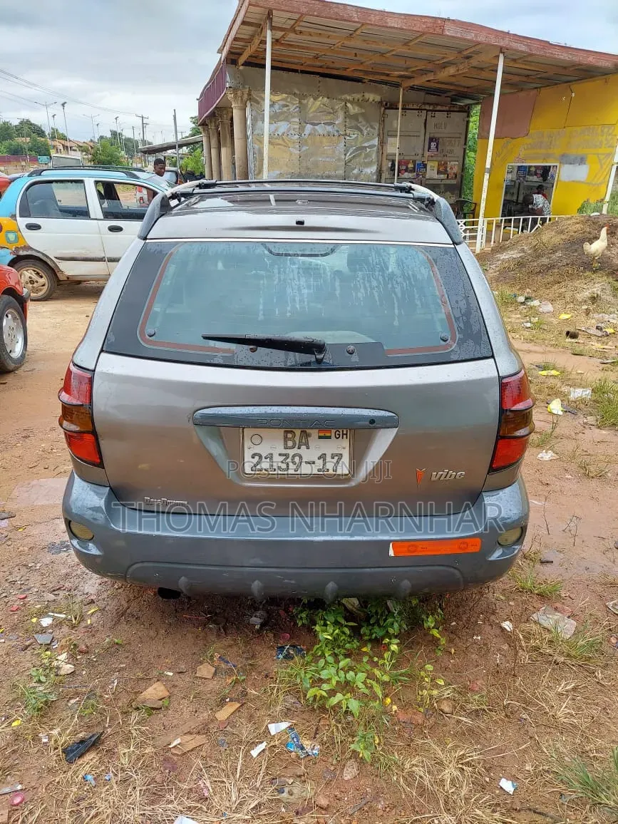 Pontiac Vibe 2010 Beige