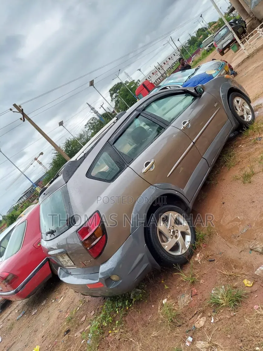 Pontiac Vibe 2010 Beige
