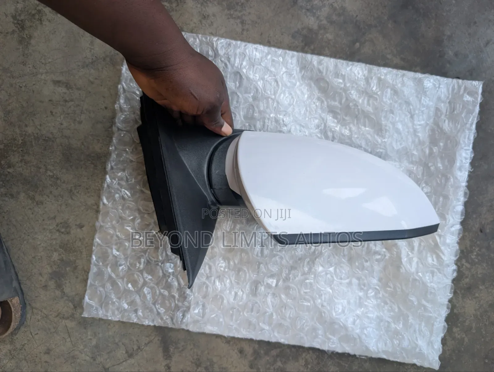 Hyundai Elantra 2021,2022,2023,2024 Side Mirror One Side Without Light
