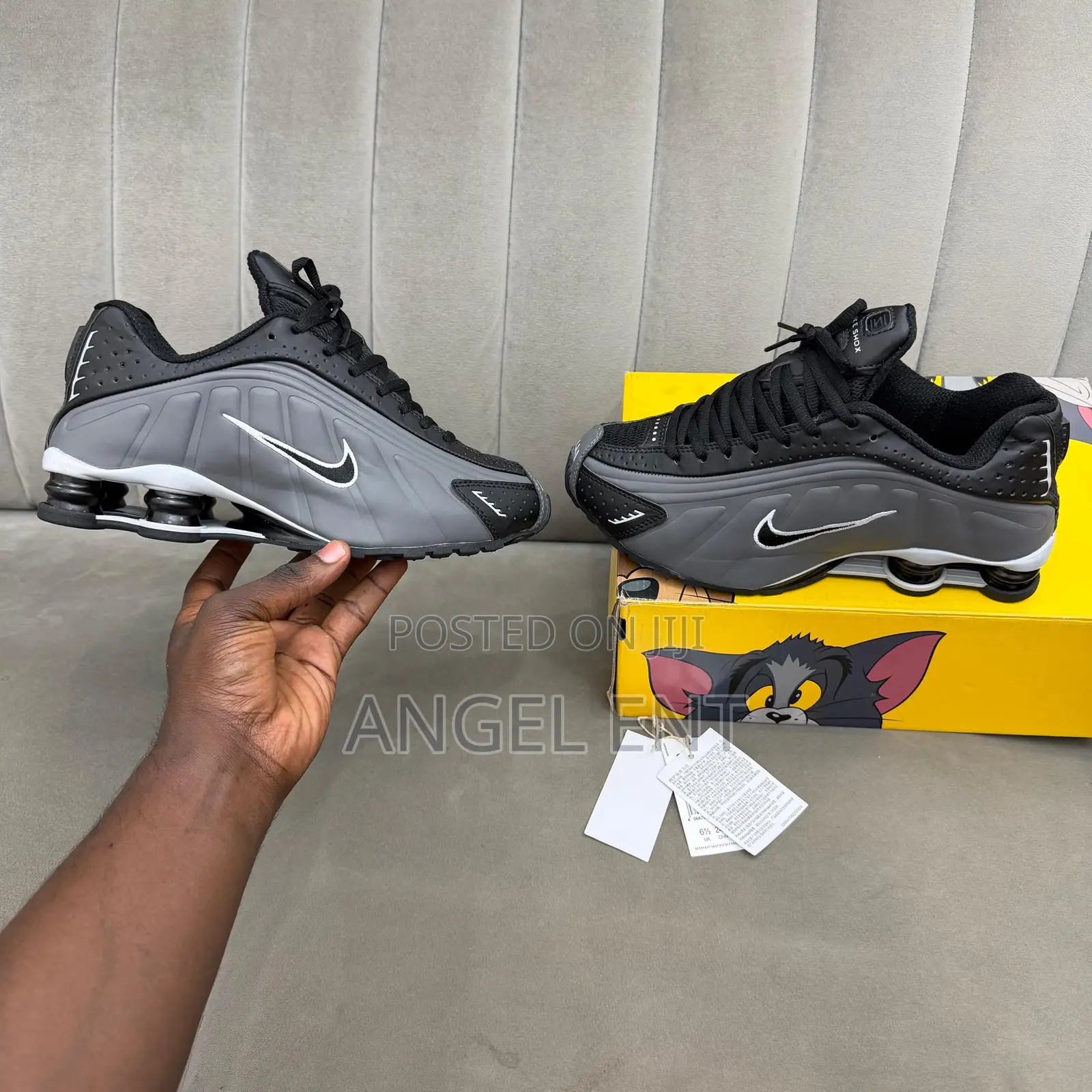 Nike Shox R4 Sneakers Available(Location: Adum Kumasi)