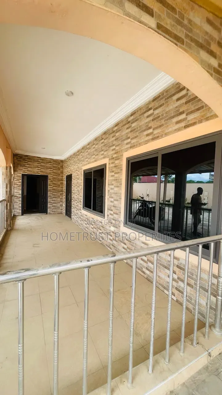 5bdrm House in Ga Odumase Sonitra, Pentecost for sale