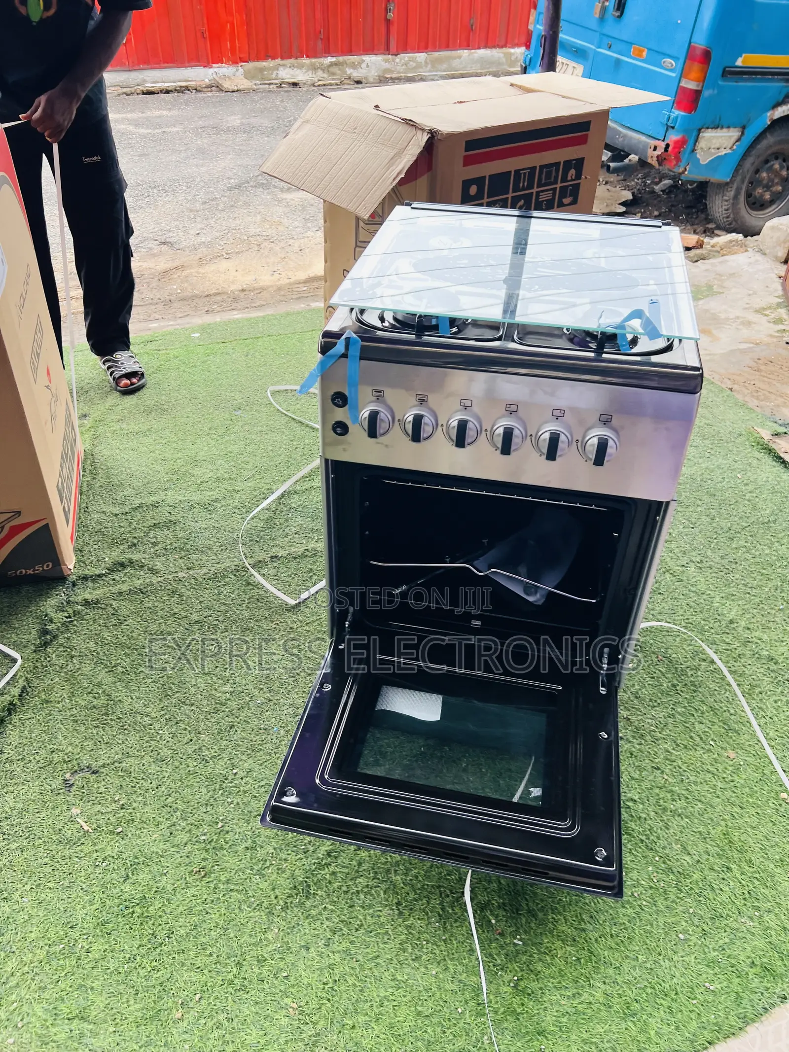High Quality Gas Cooker Oven Grill 4burner 50/60 Ferre