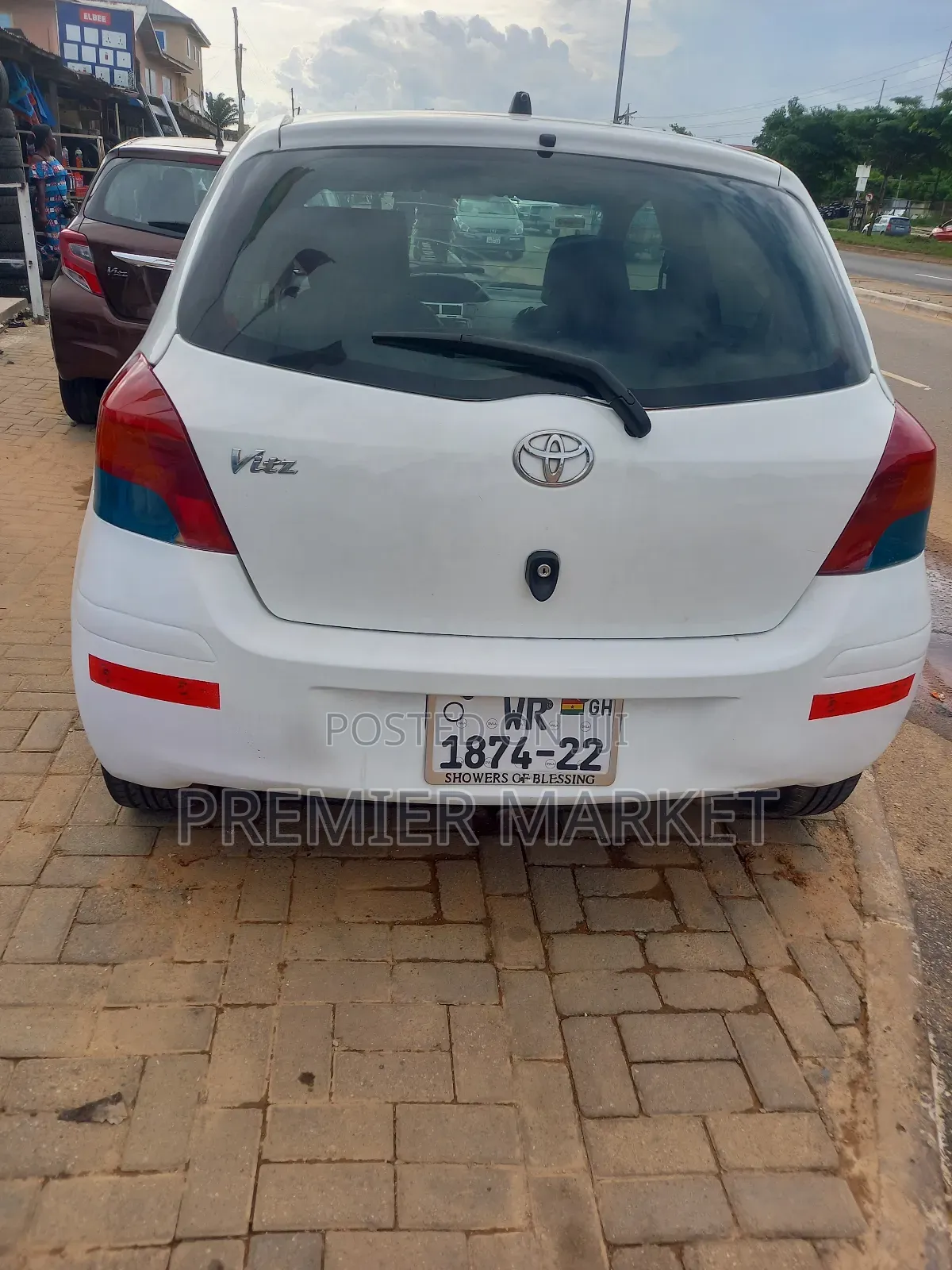 Toyota Vitz 1.3 FWD 5dr 2010 White