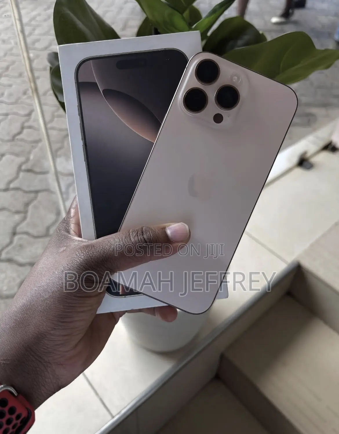 Apple iPhone 16 Pro Max 256 GB Gold
