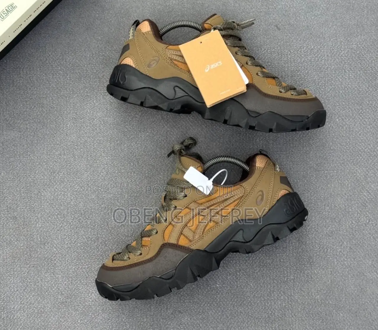 Original Asics Pickax Modern Safari Brown