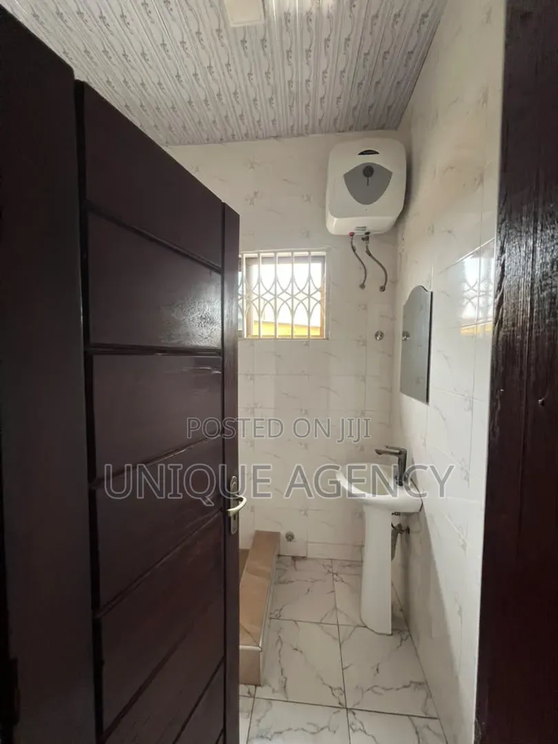 4bdrm Bungalow in Ghanata Area for rent