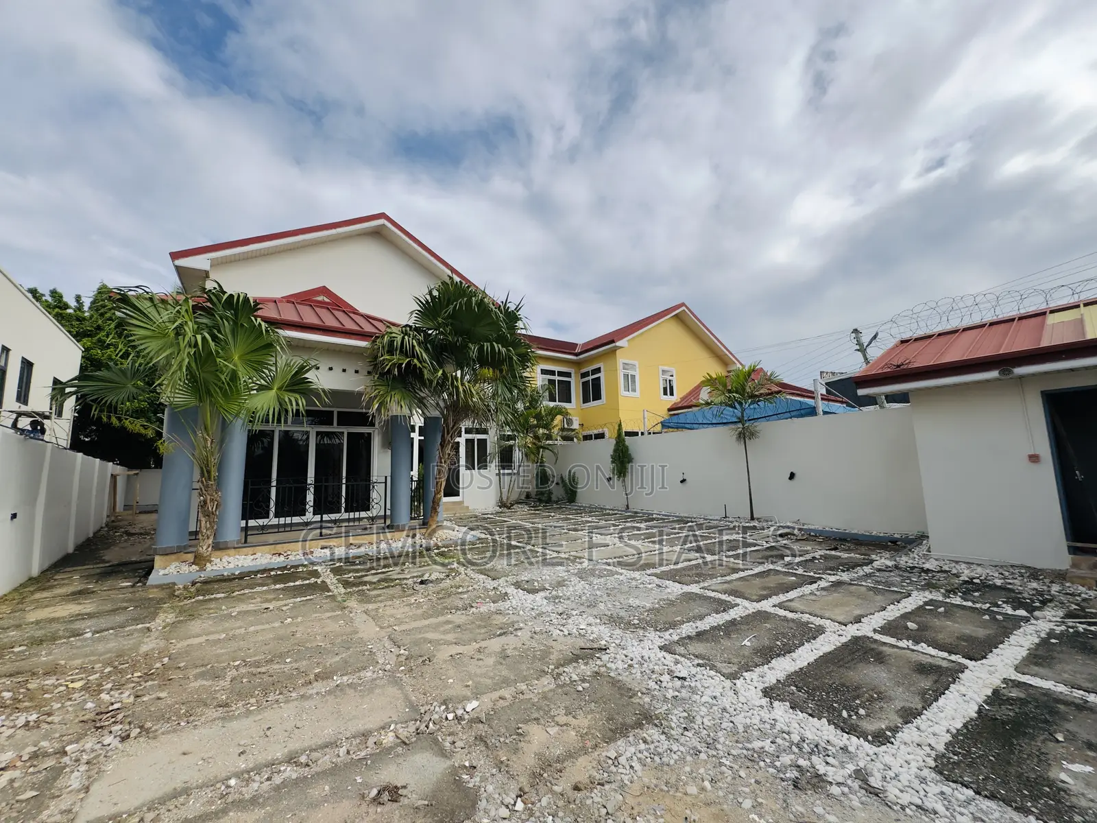 4bdrm House in East Legon for rent
