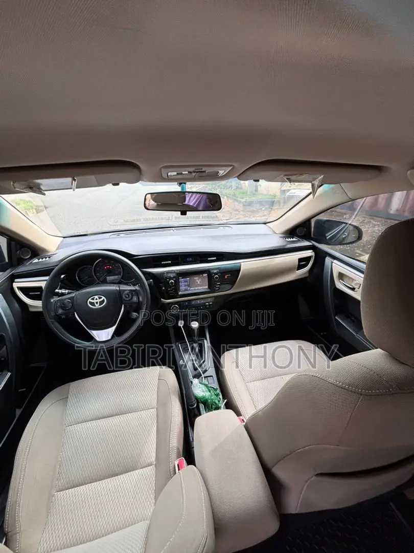 Toyota Corolla 2016 Green
