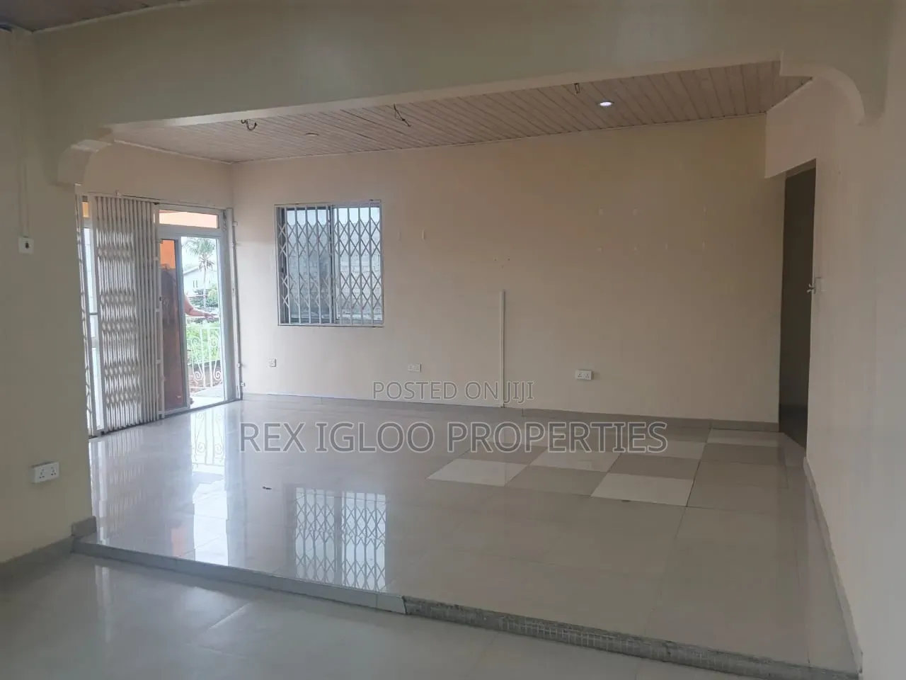 3bdrm Apartment in Nungua Barrier, Accra Metropolitan for rent