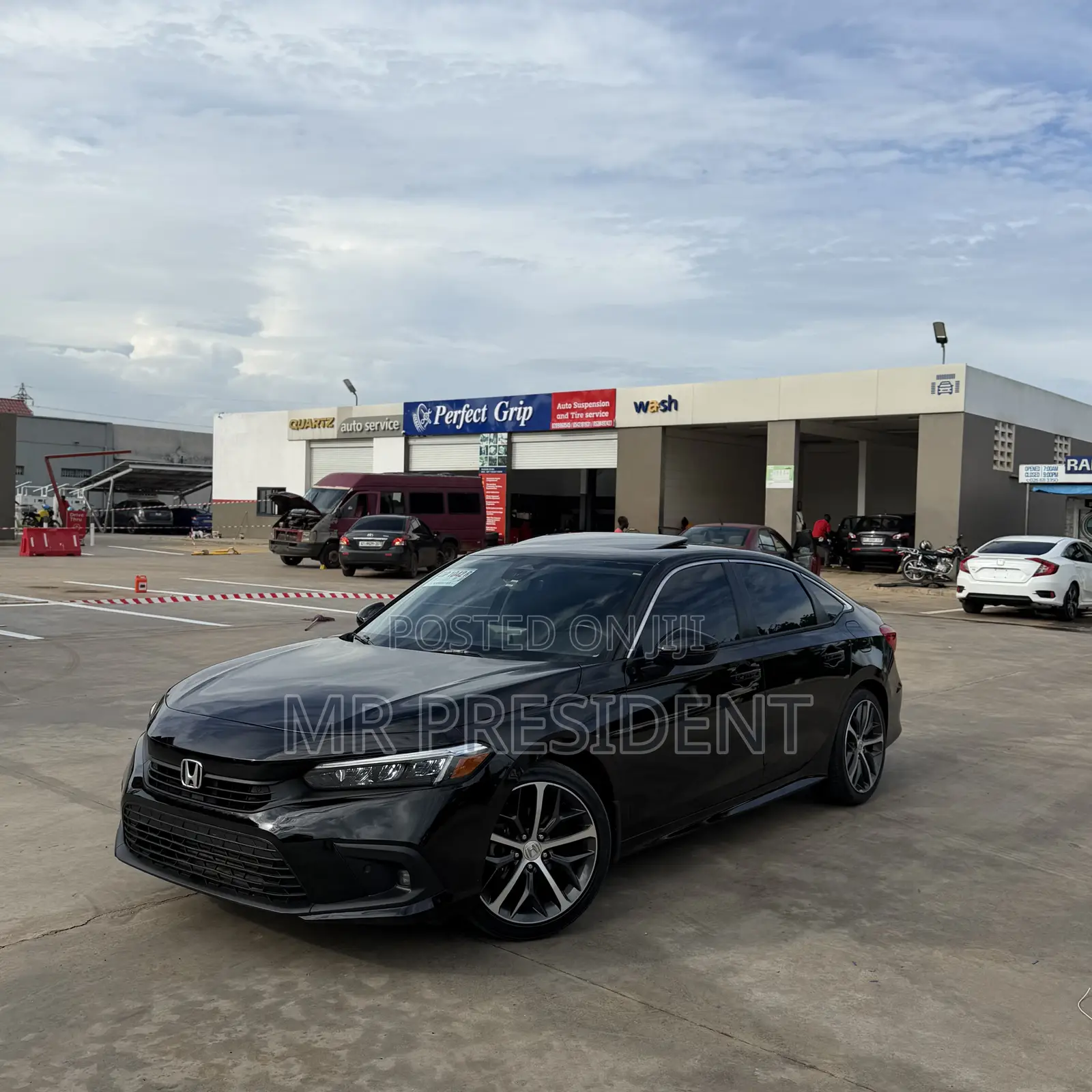Honda Civic Touring CVT 2024 Black