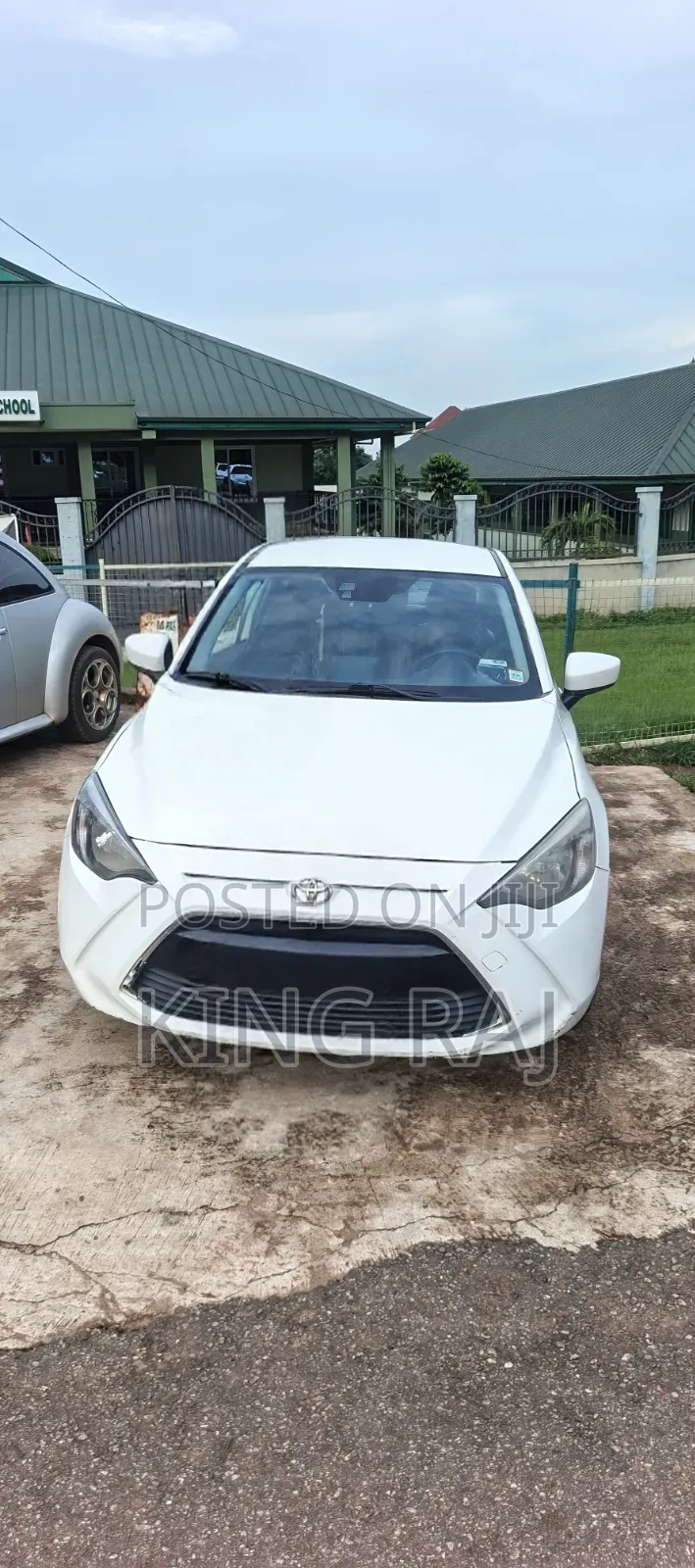 Toyota Yaris 2017 White