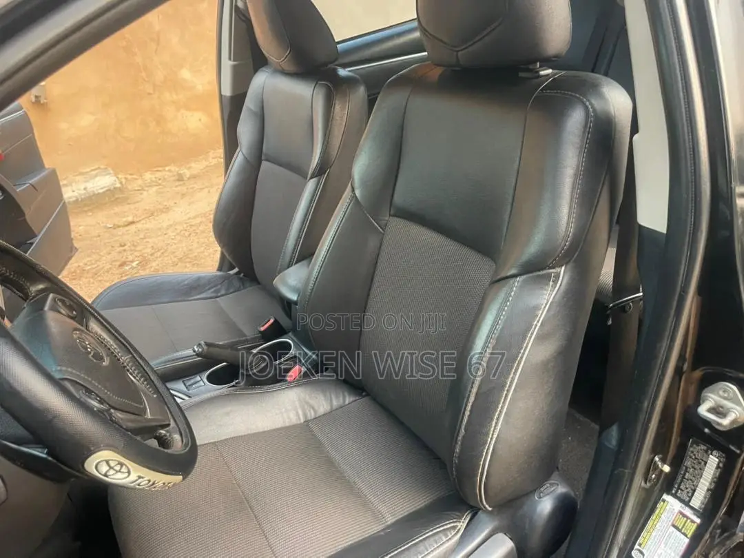 Toyota Corolla S 4dr Sedan (1.8L 4cyl CVT) 2016 Black