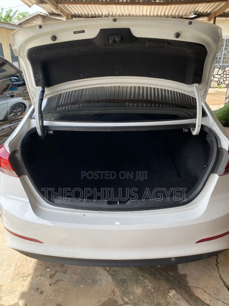 Hyundai Elantra SEL 2018 White