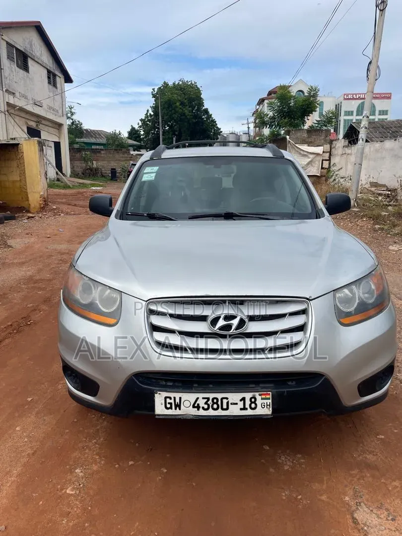 Hyundai Santa Fe 2010 Silver