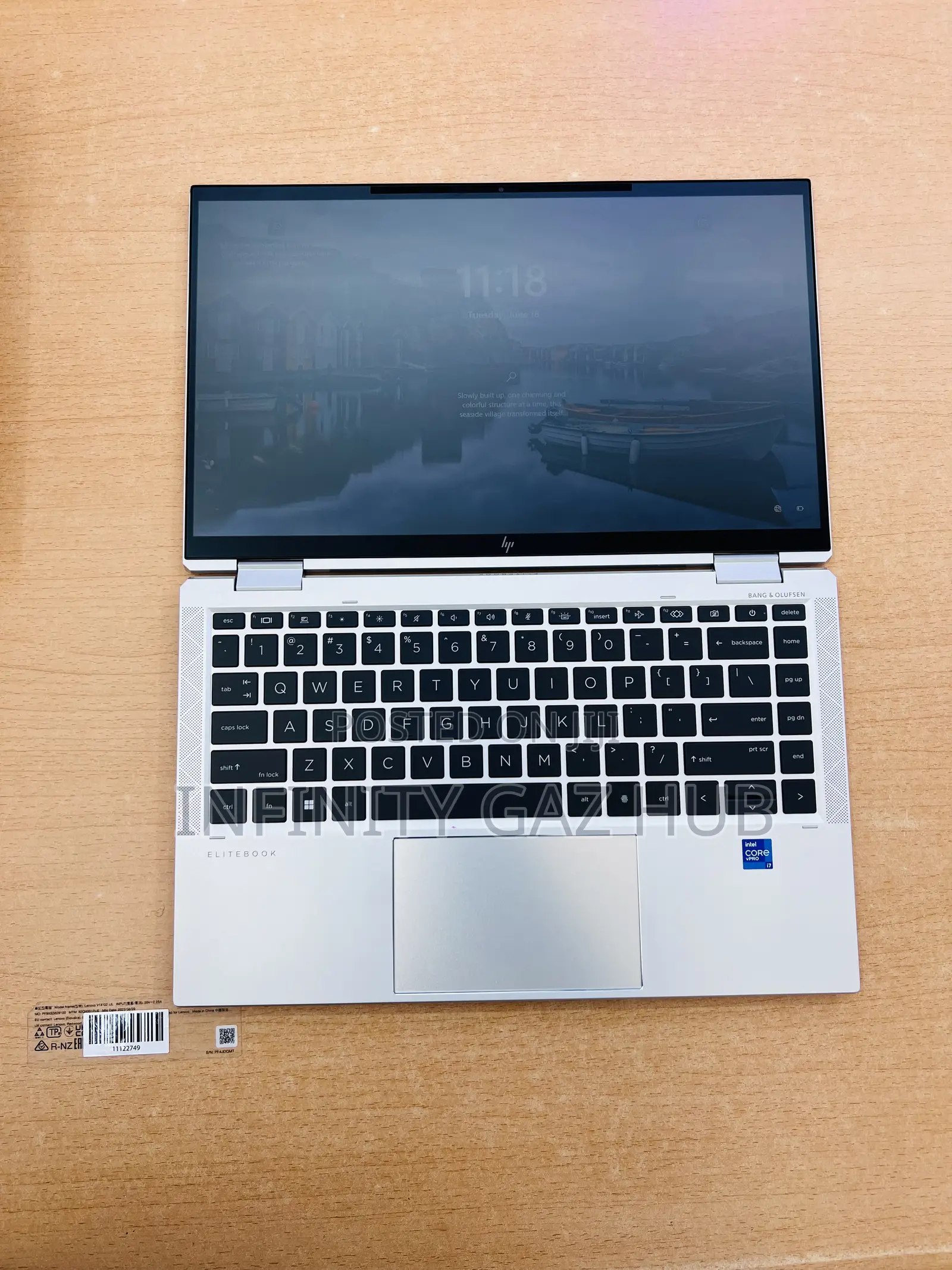 Laptop HP EliteBook 1040 G8 32GB Intel Core i7 SSHD+SSD 512GB