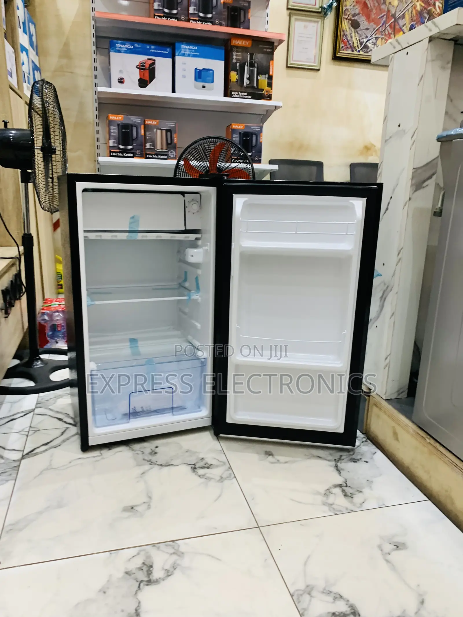 Ultra Modern Sleek Single Door Pf-109-2b Black Mirror Fridge