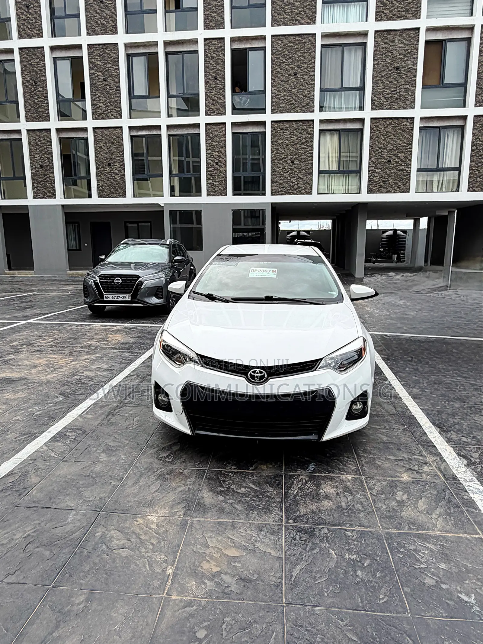 Toyota Corolla LE 4dr Sedan (1.8L 4cyl CVT) 2016 White