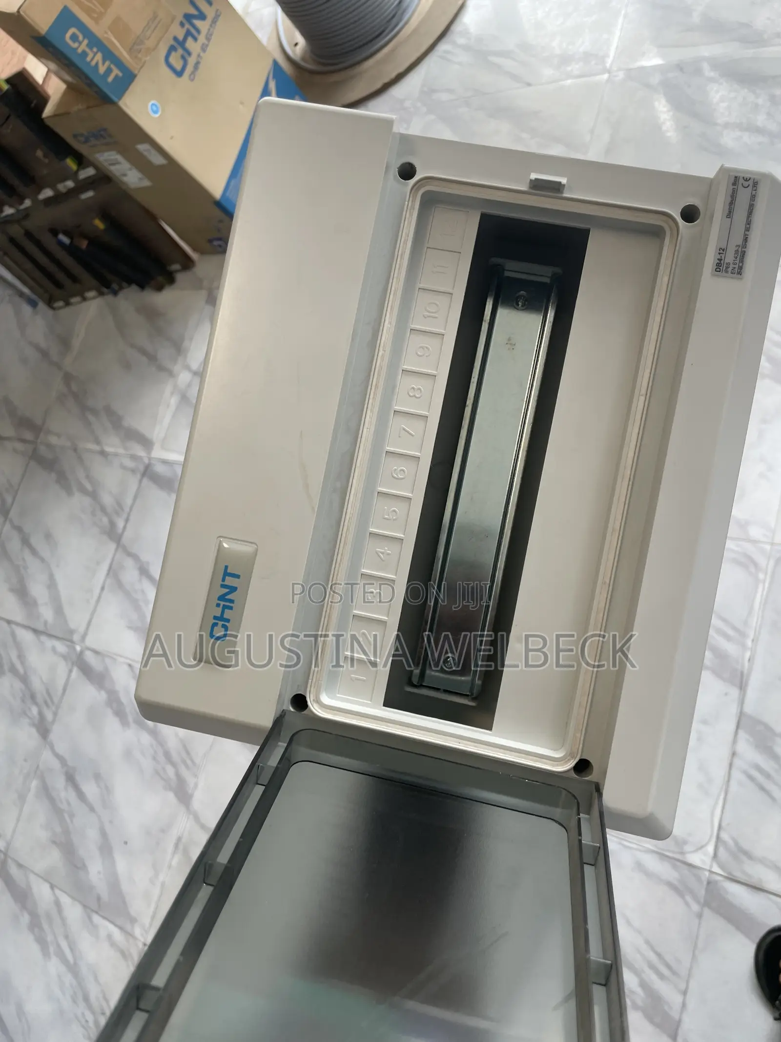 Distribution Board 12way (Empty)Single Phase
