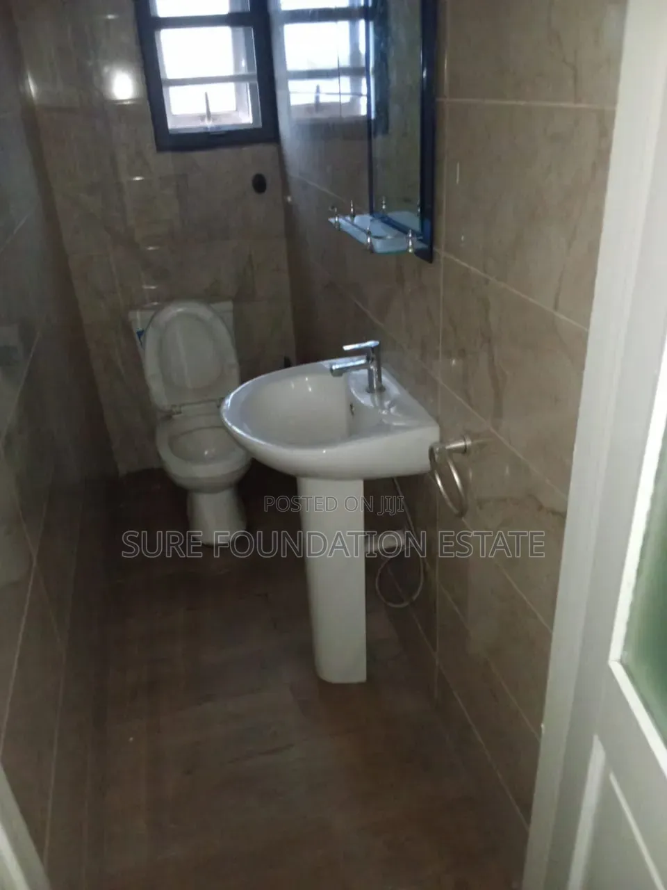 2bdrm Apartment in Lartebiokorshie for rent