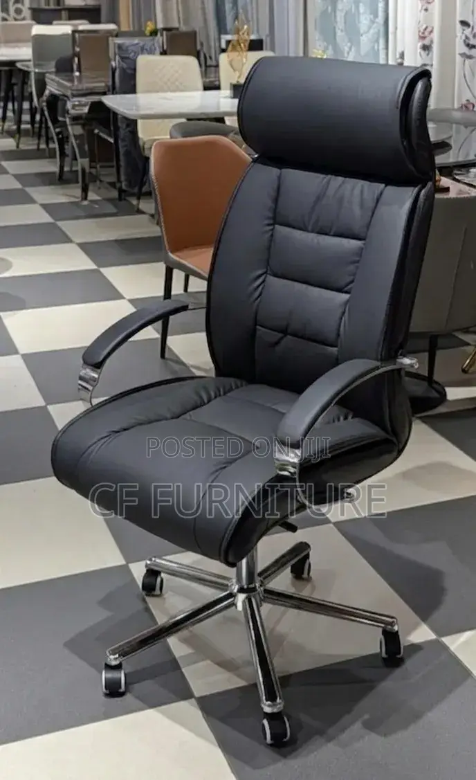 Executive and High Quality Office Chair for Long Hour Sitting