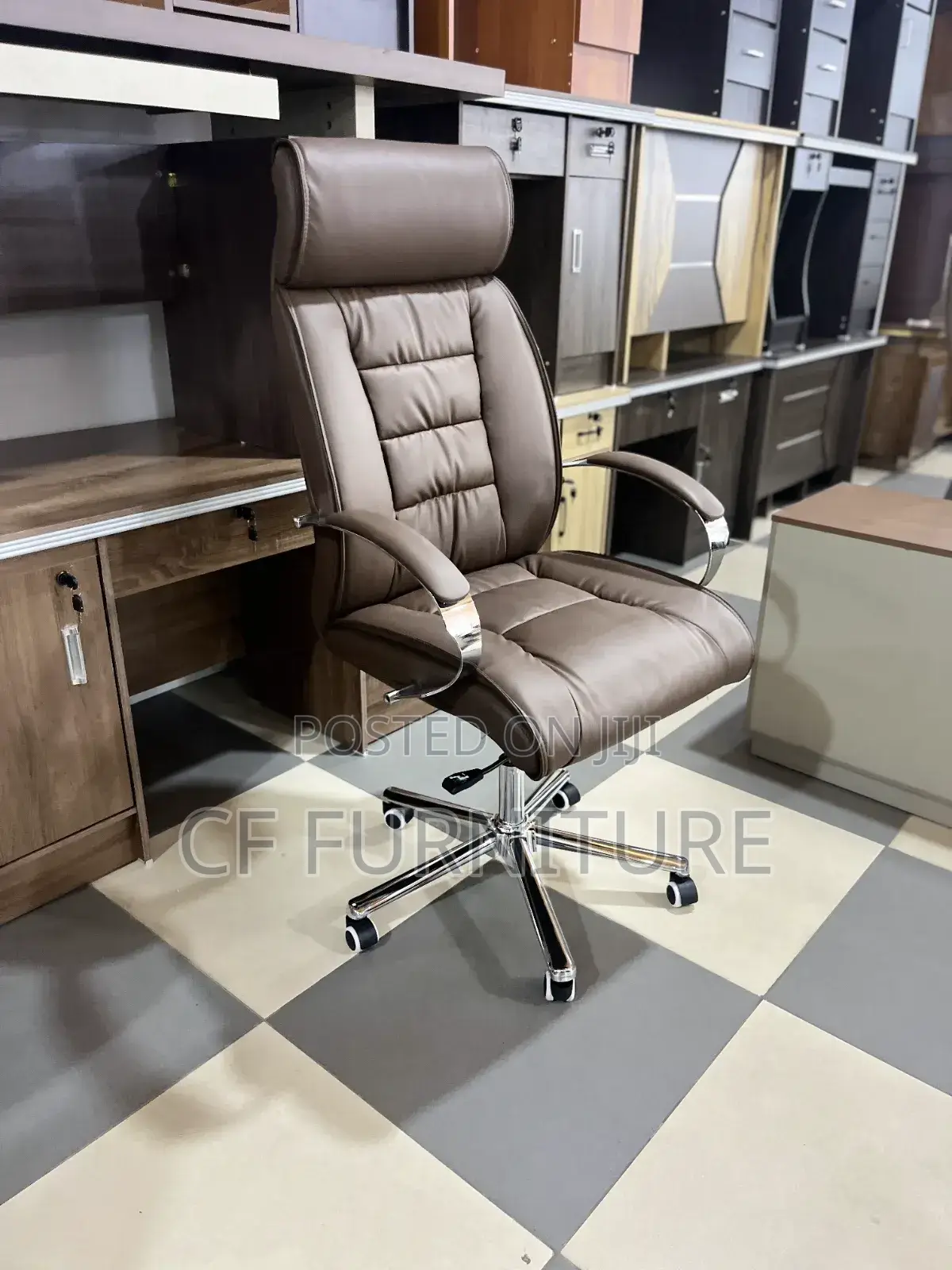 Executive and High Quality Office Chair for Long Hour Sitting