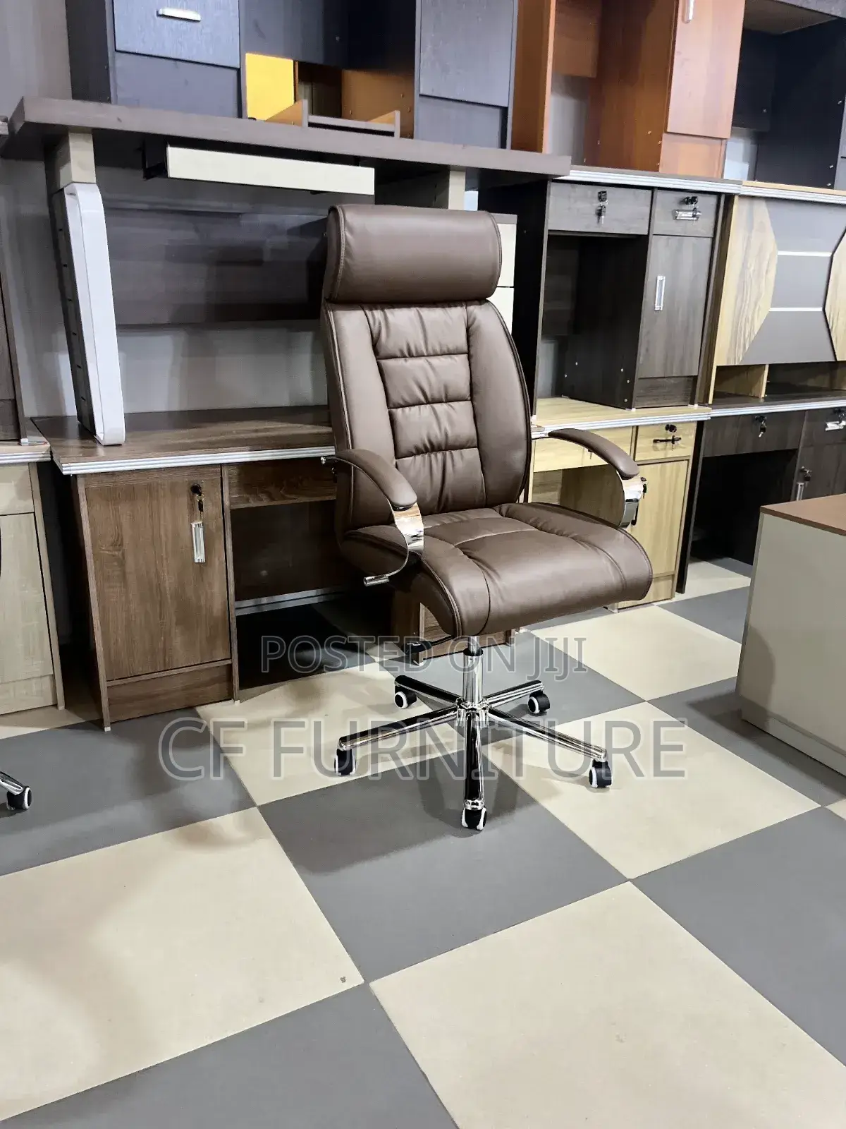 Executive and High Quality Office Chair for Long Hour Sitting