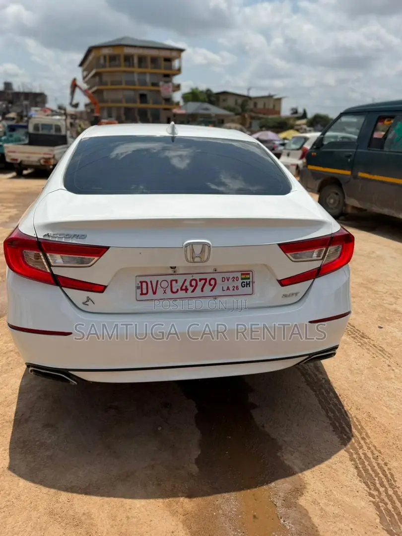 Honda Accord 2018 White
