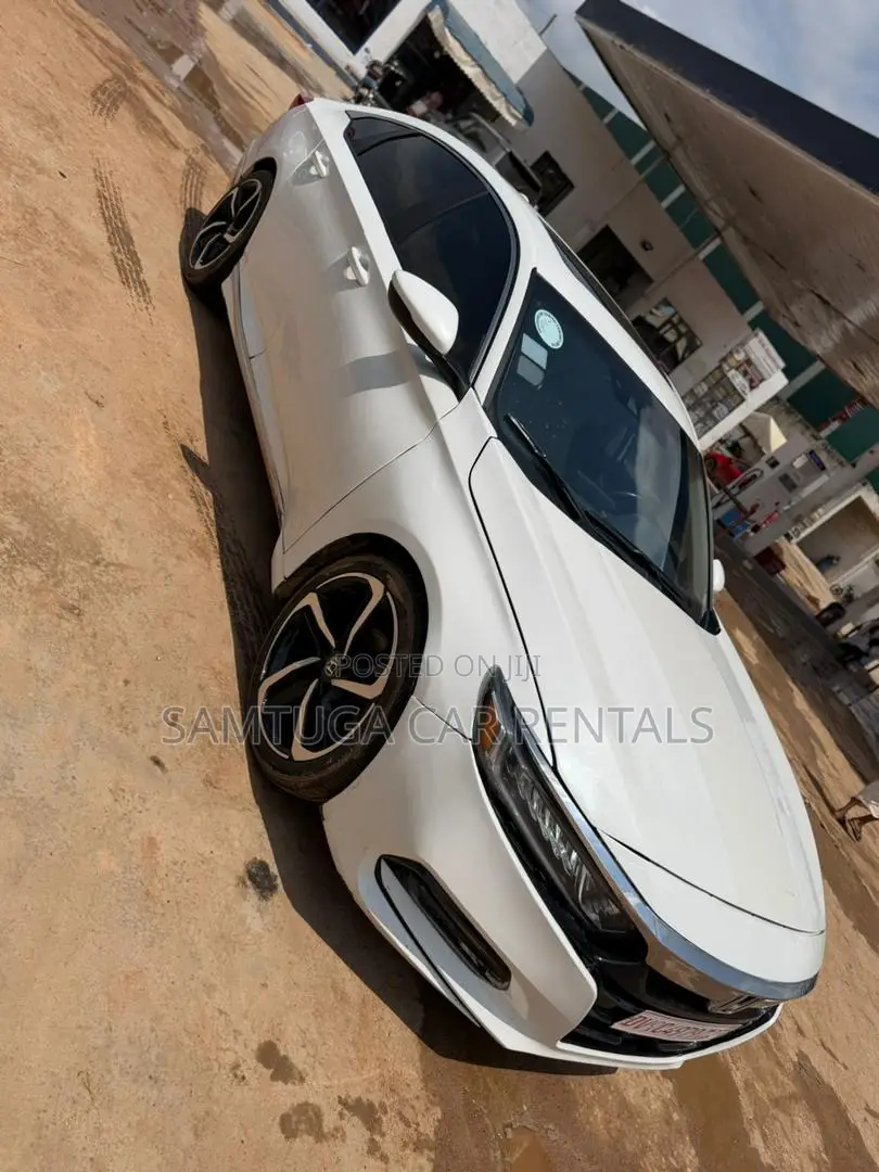 Honda Accord 2018 White