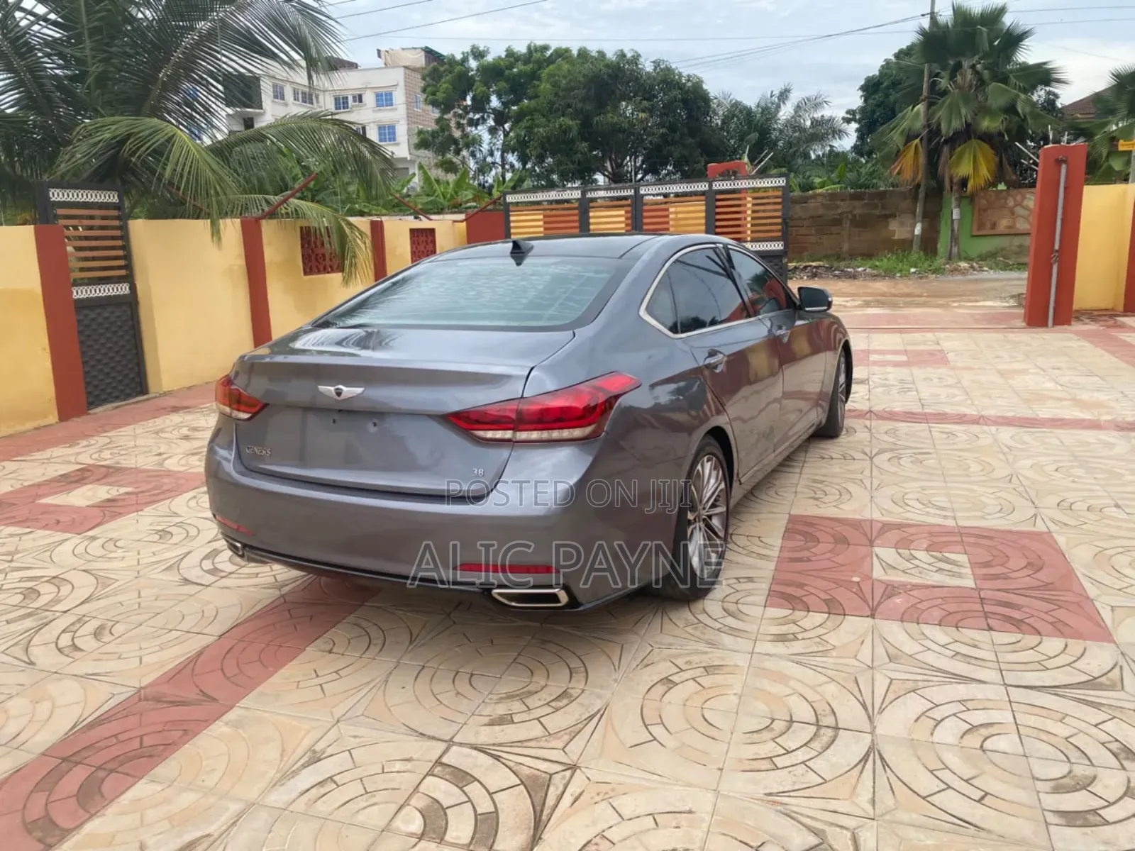 Hyundai Genesis 3.8 AWD 2016 Gray