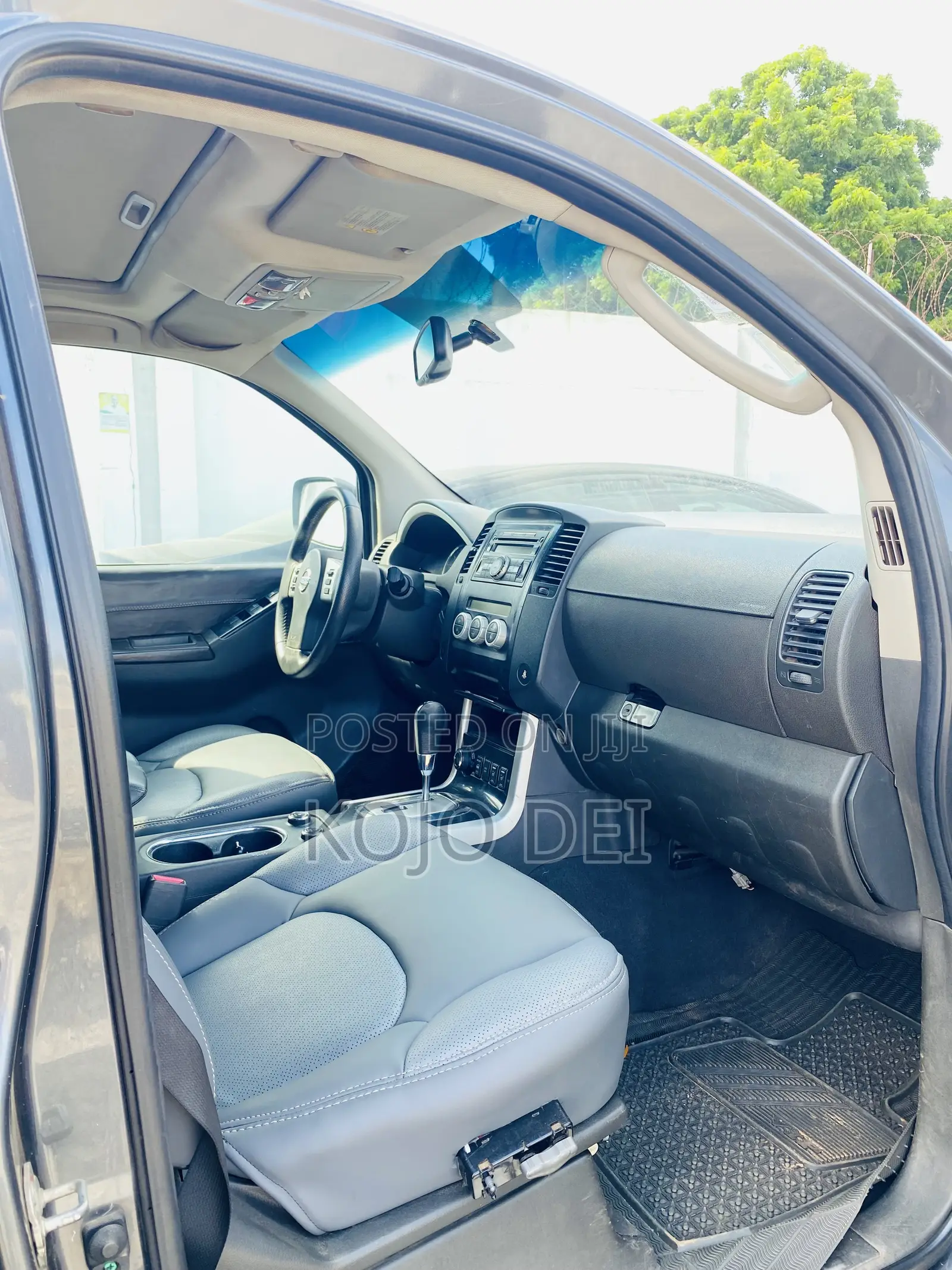 Nissan Pathfinder 2013 Gray