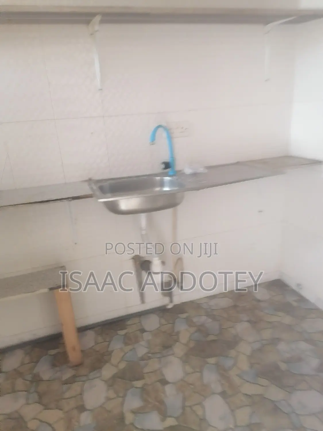 1bdrm Apartment in Chamber And Hall, Baatsona Total for rent